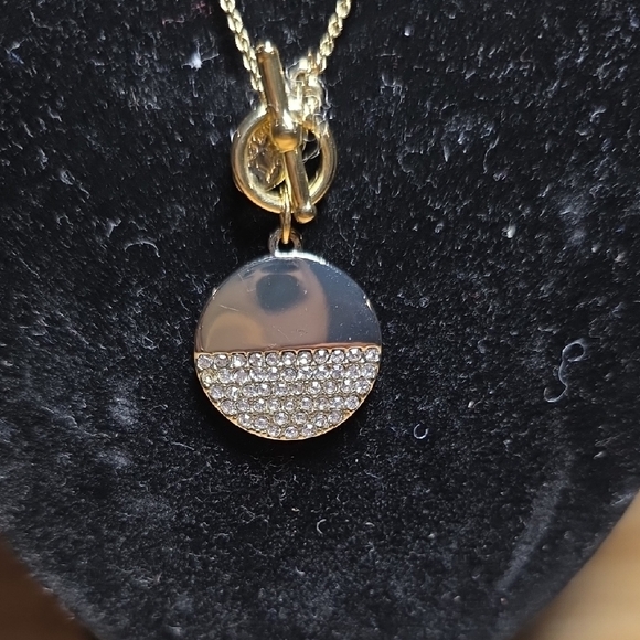 LOFT Jewelry - LOFT Elegant Gold and Silver Pendant Necklace